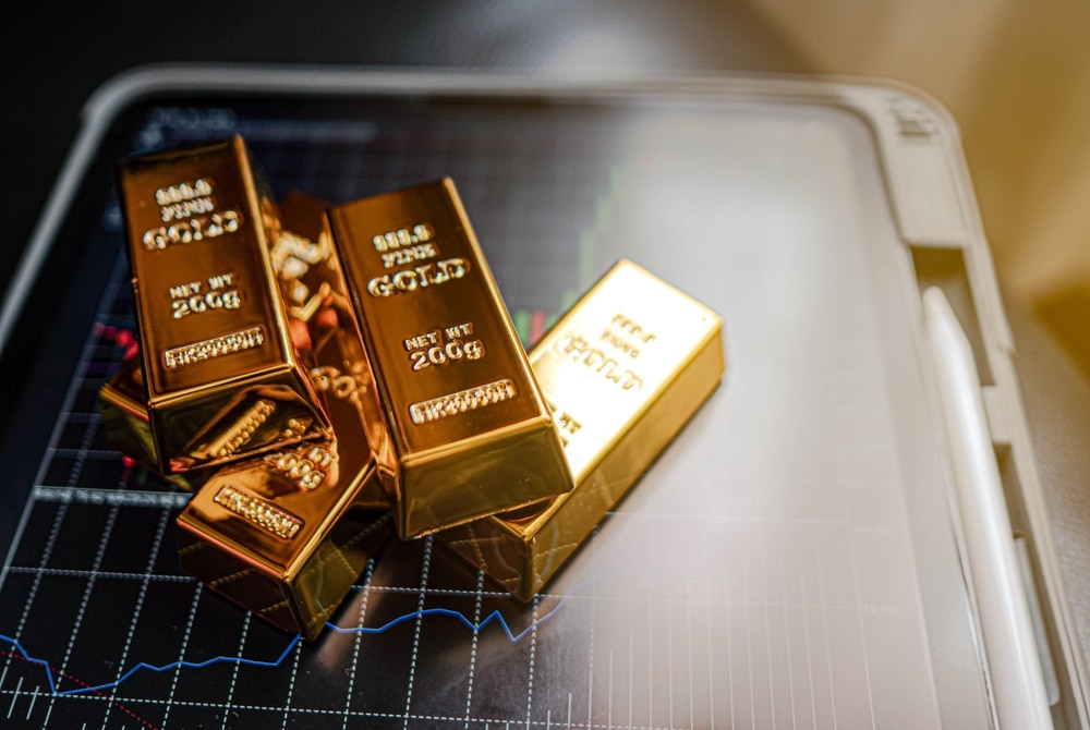 Gold Falls Amid Inflation