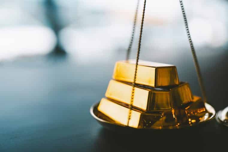 Fed Prepares Emergency Rate Cuts