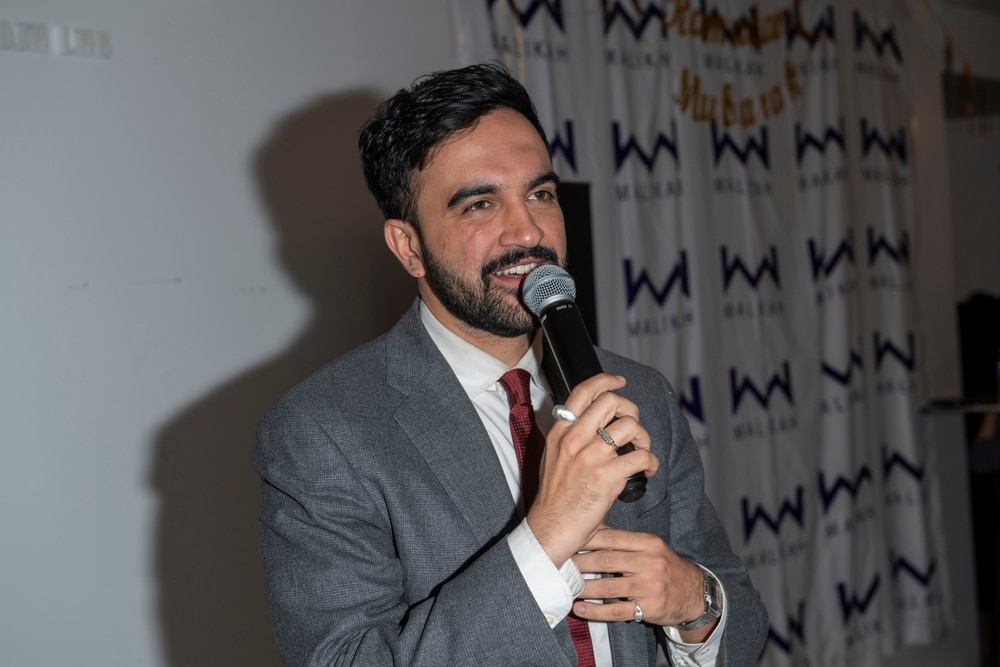 Socialist Mayor Takes NYC