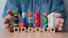 Dollar hegemony is unraveling