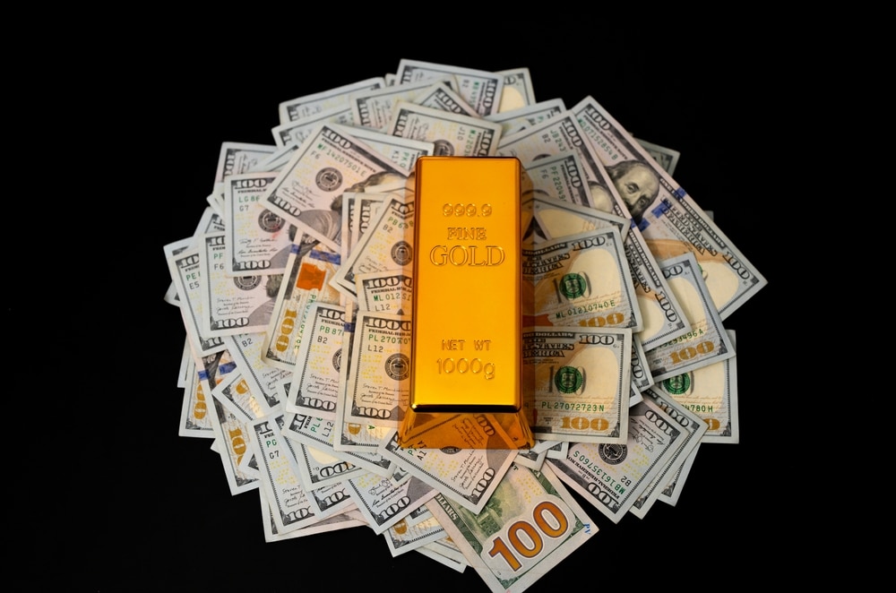 why governments hate gold