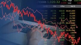 Smart Money Rushing Into Gold