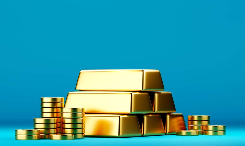 smart money moving into gold