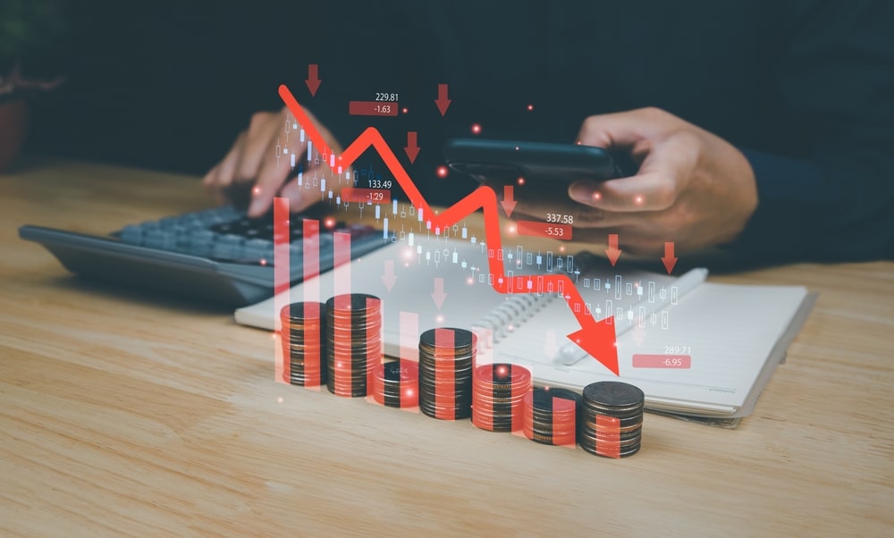 why americans feel poor