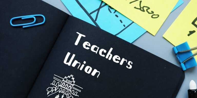 Business,Concept,Meaning,Teachers,Union,With,Phrase,On,The,Piece