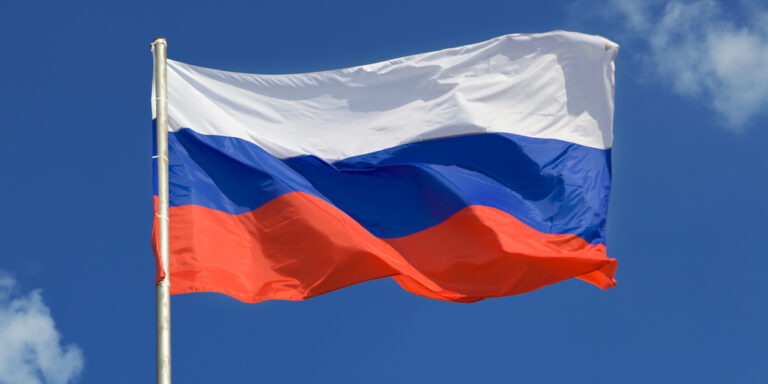 Russian,Flag,,Growing,In,The,Wind