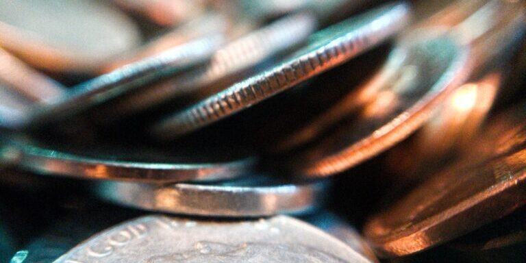 dalio warns followers about increasing wealth