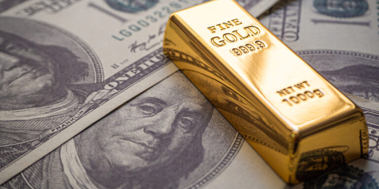 Gold,Bar,Overlay,Money,Dollars,,Concept,In,A,Poor,Economy