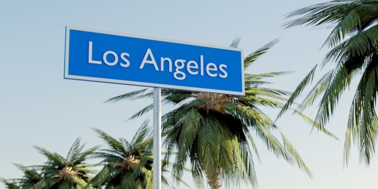 Welcoming,Road,Sign,Of,Los,Angeles