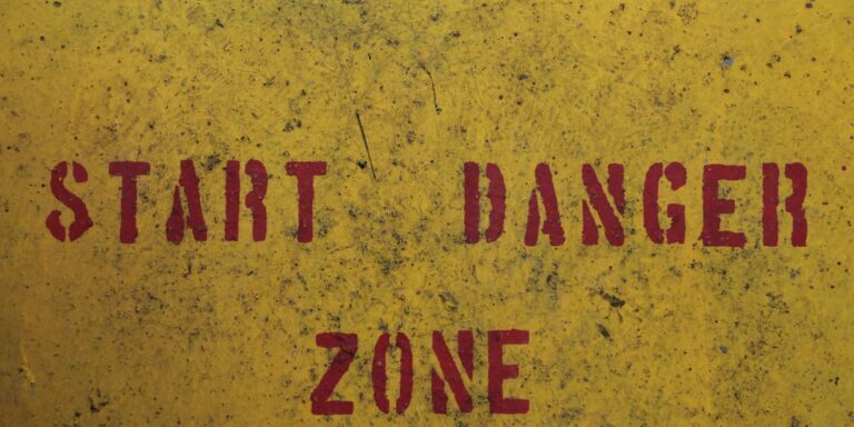 credit markets re sounding the alarm