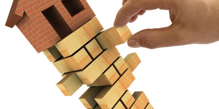 3d,Illustration,Of,The,Housing,Market,Recession