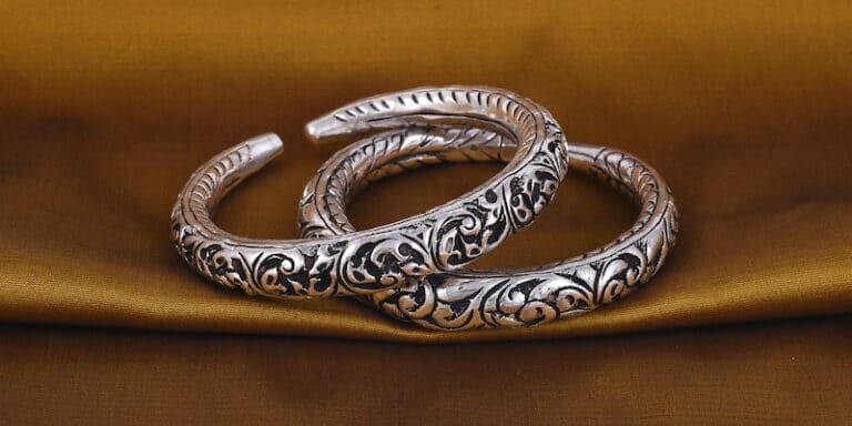 shutterstock_1734601709 Silver rings.