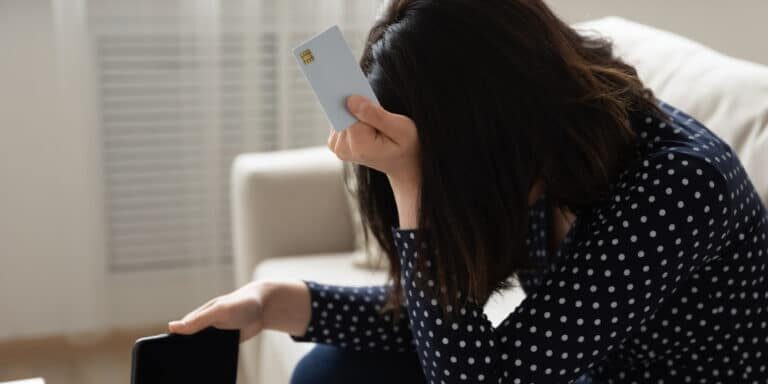 Close,Up,Unhappy,Frustrated,Asian,Woman,Holding,White,Empty,Mock