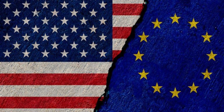 Usa,And,Eu,Flags,Painted,On,Concrete,Wall
