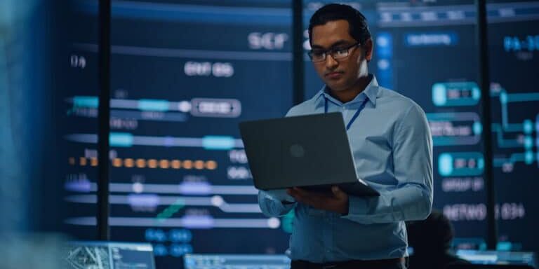 Young,Multiethnic,Male,Government,Employee,Uses,Laptop,Computer,In,System Young,Multiethnic,Male,Government,Employee,Uses,Laptop,Computer,In,System