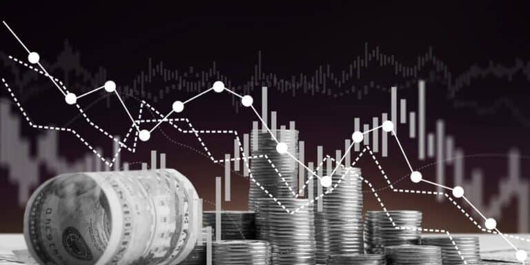 Financial,Economic,Crisis.,Coins,With,Economic,Graph,Chart,Falling,Due Financial,Economic,Crisis.,Coins,With,Economic,Graph,Chart,Falling,Due