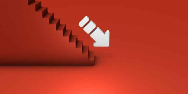 A,White,Arrow,That,Has,Finished,Going,Down,The,Stairs. A,White,Arrow,That,Has,Finished,Going,Down,The,Stairs.