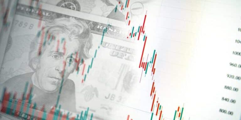 Investors Dump US Assets