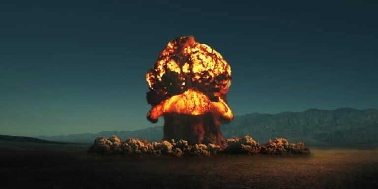Nuclear,Explosion,In,The,Desert.,Nuclear,Weapon.,Weapons,Of,Mass Nuclear,Explosion,In,The,Desert.,Nuclear,Weapon.,Weapons,Of,Mass