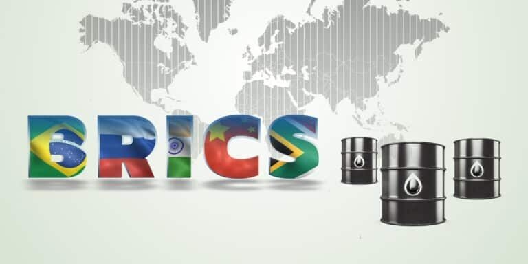 Brics,Groupe,With,Oil,Barrel,Design,With,States,Flags,,Brazil, Dollar Collapse Warning