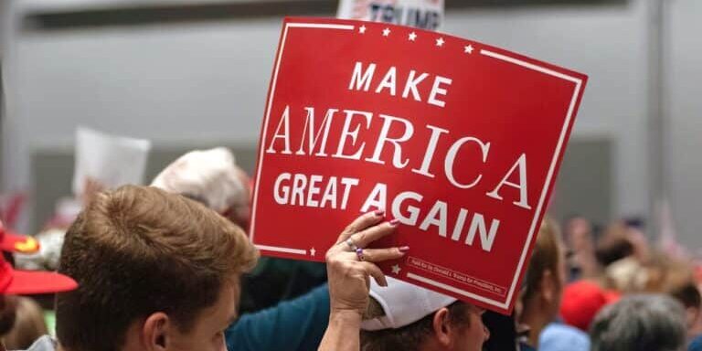 Sioux,City,,Iowa,,Usa,-,November,6,,2016,Trump,Supporter Sioux,City,,Iowa,,Usa,-,November,6,,2016,Trump,Supporter